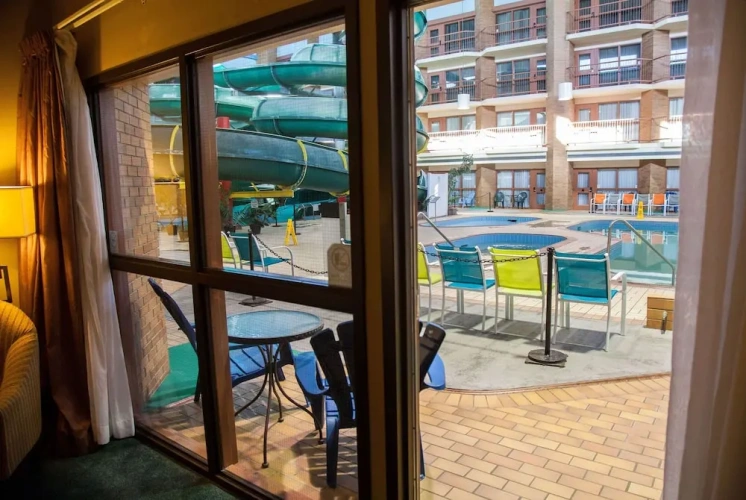 Deluxe Quadruple room