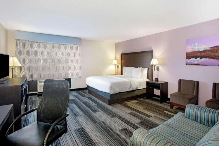 Deluxe Double Suite