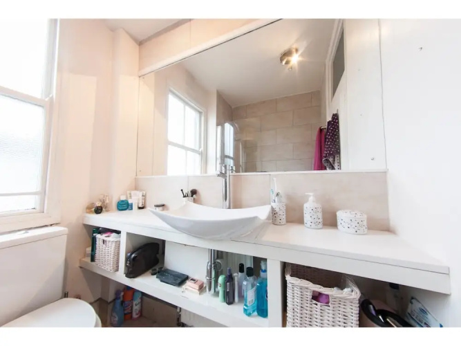 Charming 1-br Upper Holloway Flat For 2