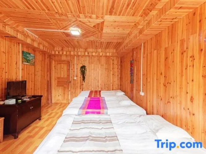 Standard Triple room with balcony and with view