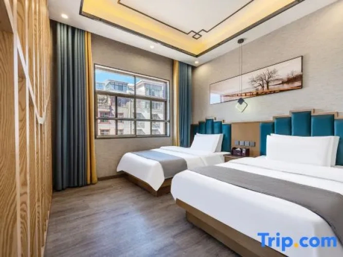 Double Suite