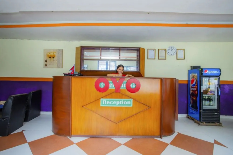 Oyo 472 Hotel Tapowan And Restaurant