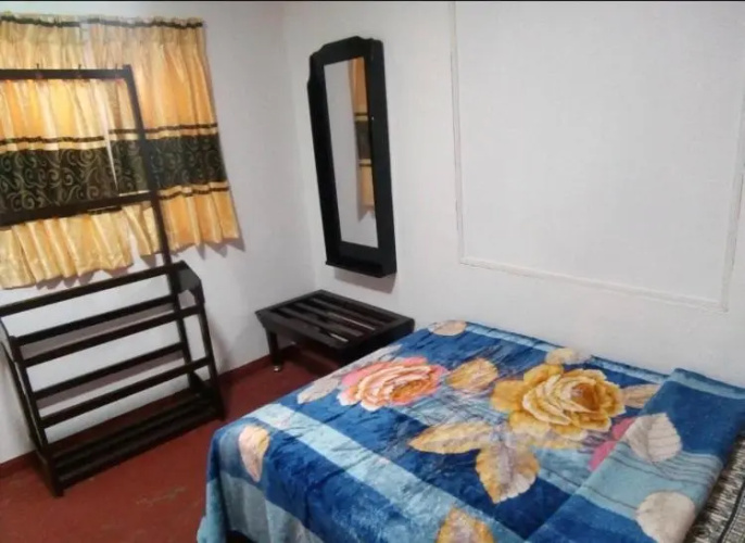 White Cottage 25