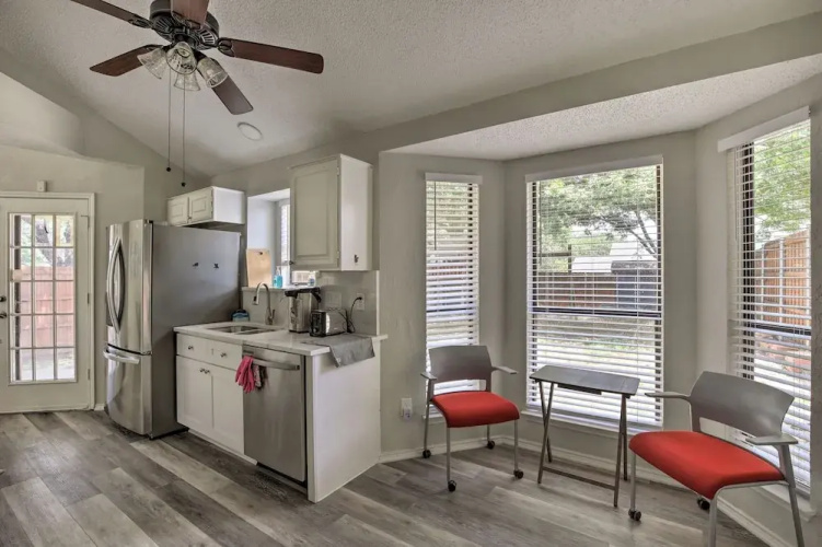 Convenient Allen Retreat, 2 Mi to Downtown!