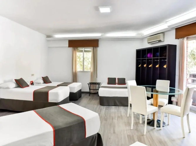Standard Quadruple room