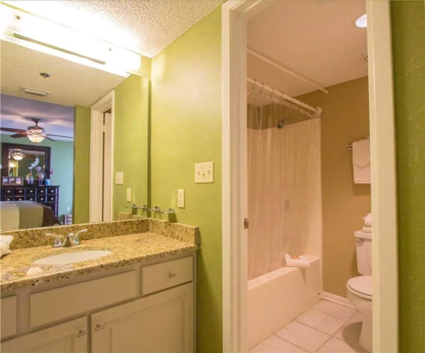 Phoenix East 301 - 3 Br condo by RedAwning