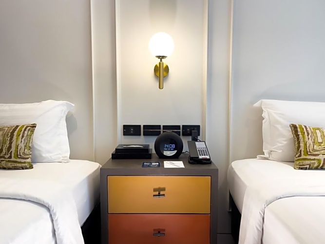 Deluxe Single room