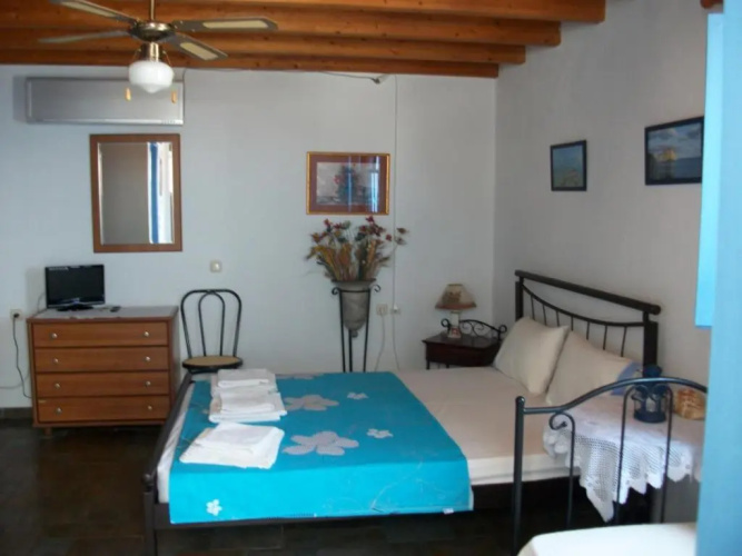 Floras Rooms and Studios