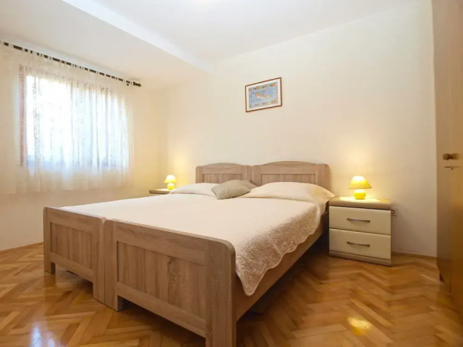 Apartment 604