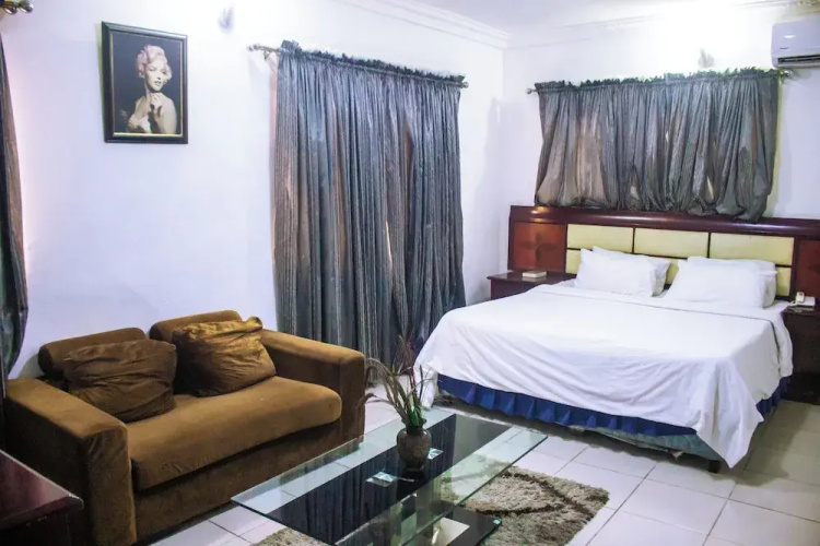 Goldstone Luxury Hotel