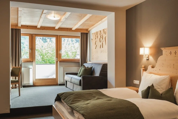 Deluxe Double room with mountain view