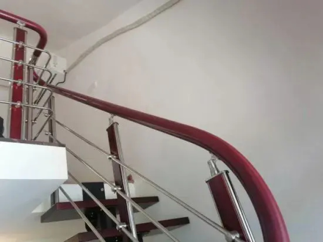 Yuping Yuanshan Host Inn