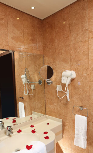 Best Western Plus Salmiya Over view