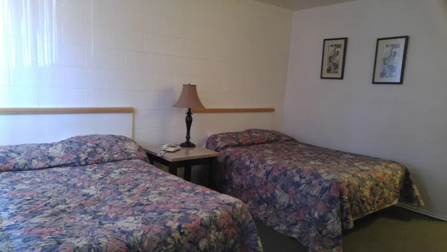 Nelson Motor Hotel