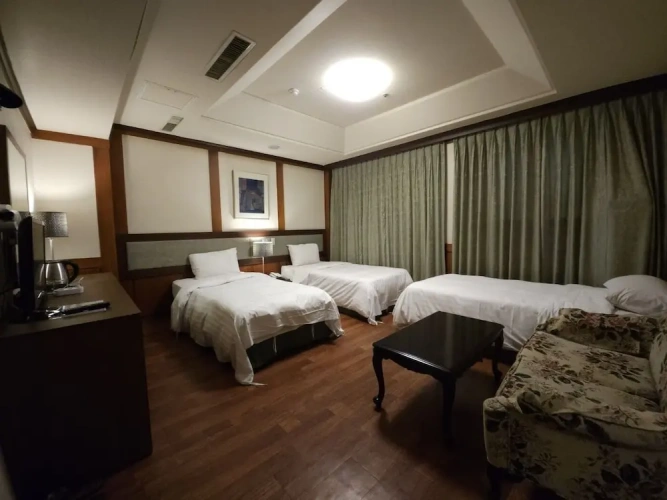 Triple room