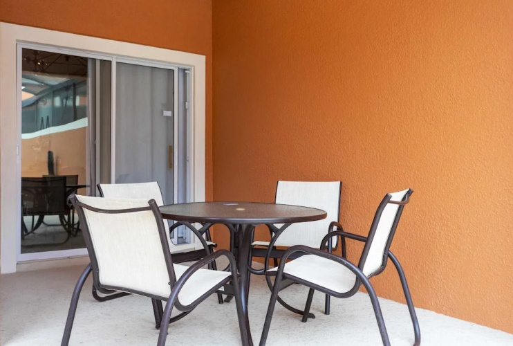 Beautiful Townhome Near Disney