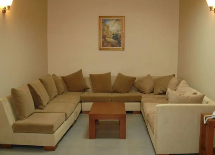 Paluri Hotel