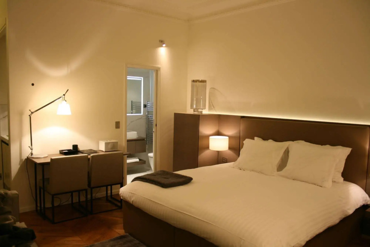 Cirque Deluxe Studio Apartment