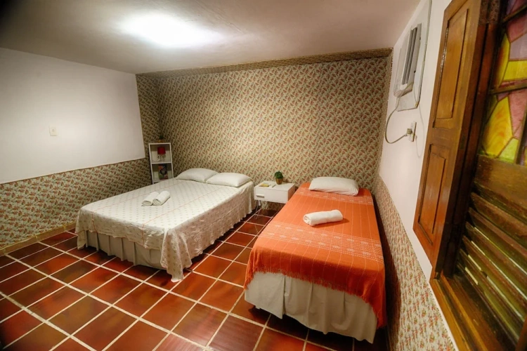 Standard Triple room