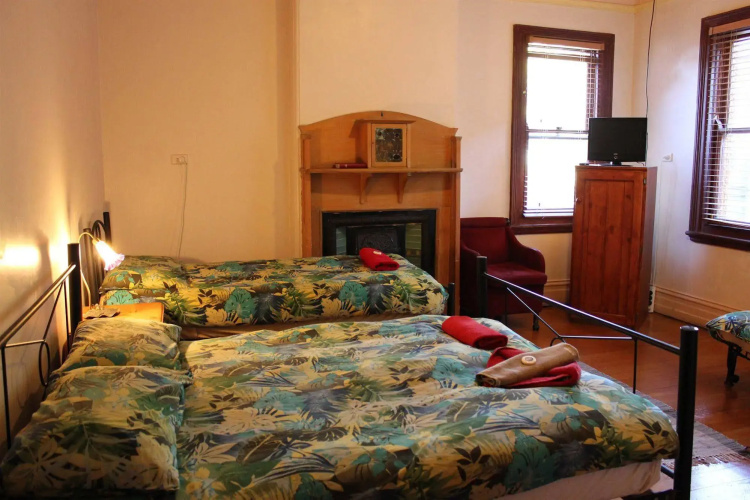 Burwood Bed And Breakfast