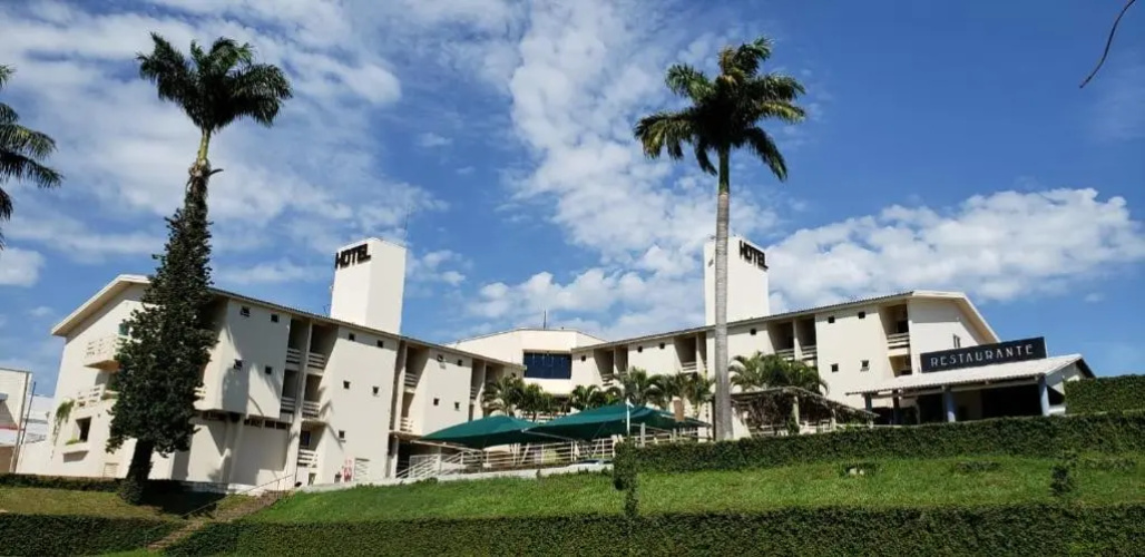 Serranos Park Hotel