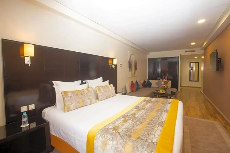 Deluxe Suite