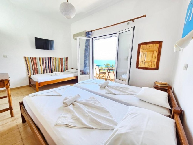 Studio with balcony and with view