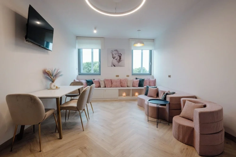 Premium Apartment