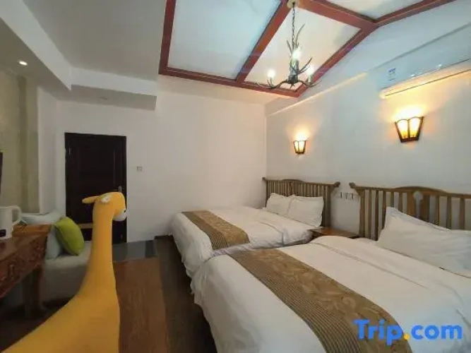 Standard Twin Family room