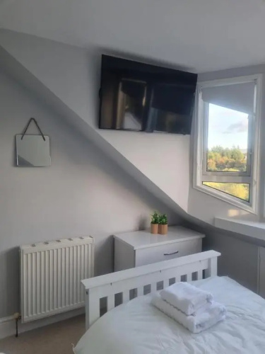 10c Stirling Road