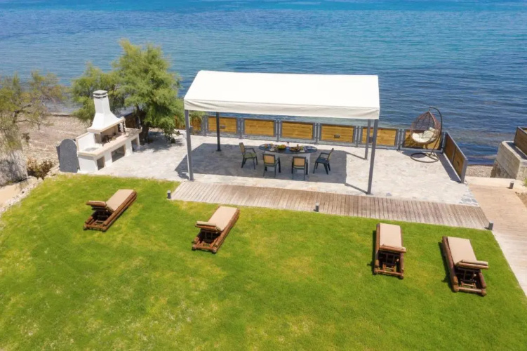 Venetico Beachfront Apartments & Suites - 2 Bedroom Apartment