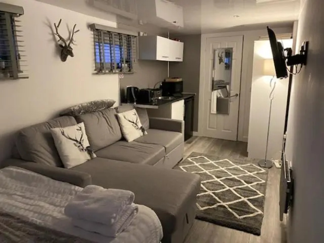 Hillside Lodge