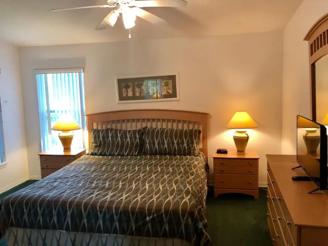 Three Bedroom Condo - 8841 GP - Vusa