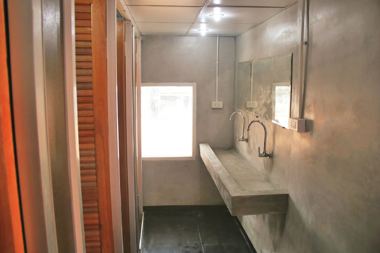 OYO 985 The Twins Hostel