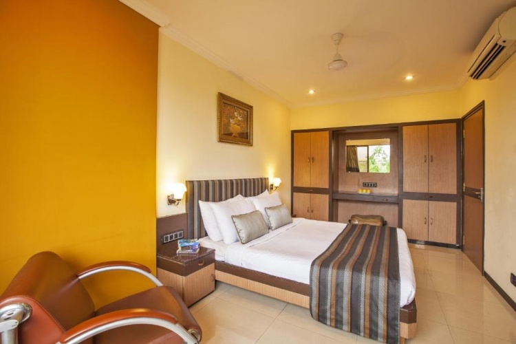 Classic Double room with view