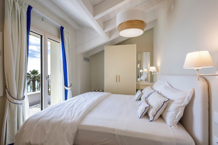 Standard Penthouse room with balcony and with sea view