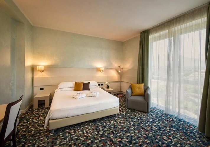 Suite with view