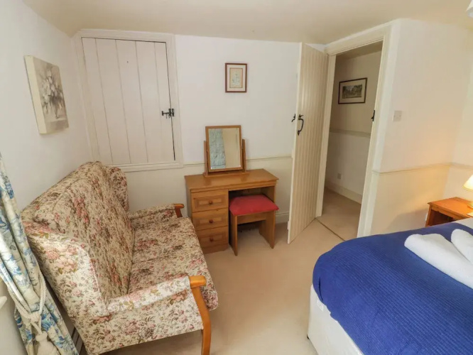 4 Lansdown Cottages