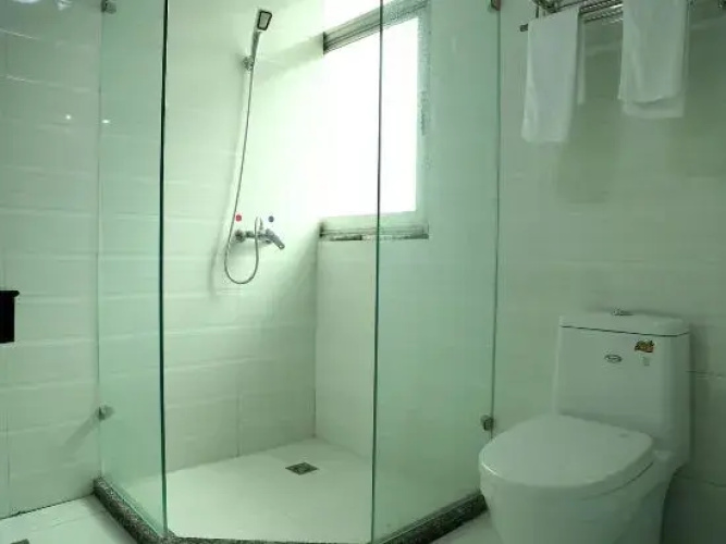 Weipai Business Hotel