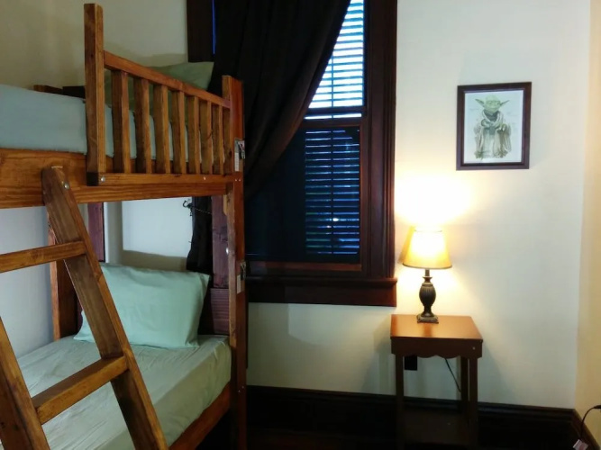 Site 61 Guesthouse