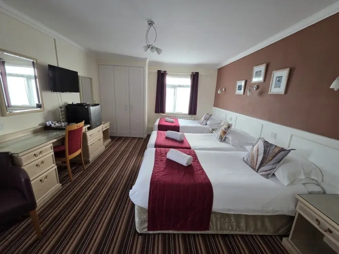 Standard room with inland view