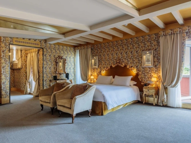 Presidential with private Terrace and Jacuzzi Double Suite
