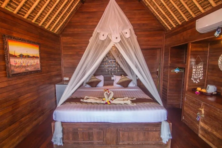 2 Bedrooms Bungalow