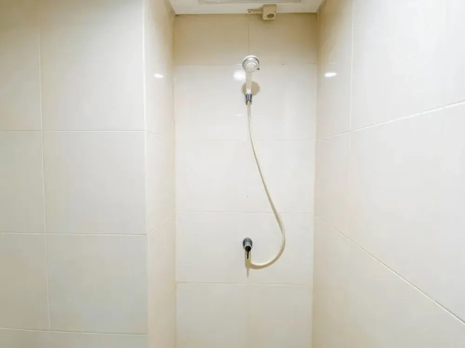 Simple Studio (No Kitchen) At Elvis Tower Apartment