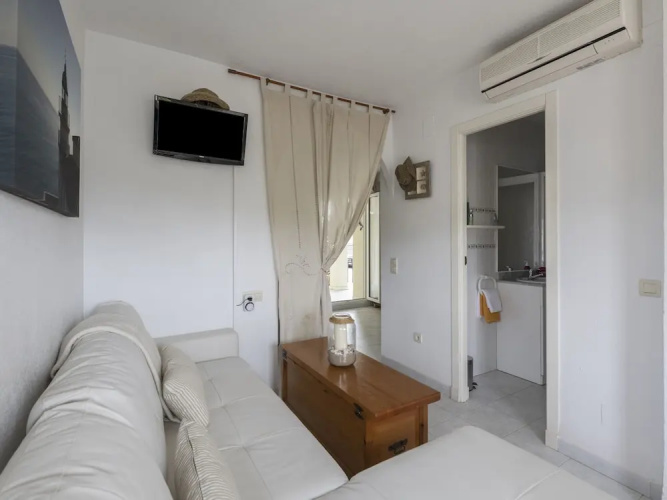 Simplistic Apartment in Alcocéber With Swimming Pool