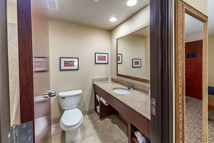 Sextuple Suite