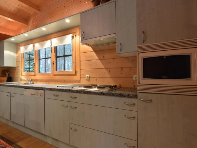 Peaceful Chalet Retreat