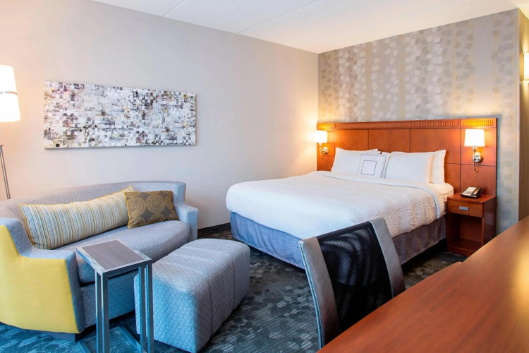 Courtyard by Marriott Rochester Brighton