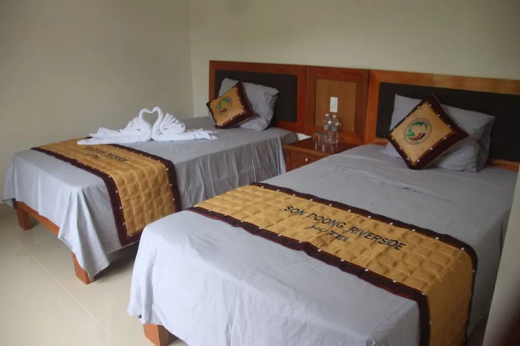 Son Doong Riverside Homestay