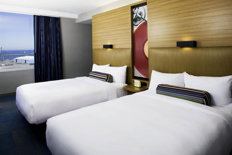 Aloft Cleveland Downtown